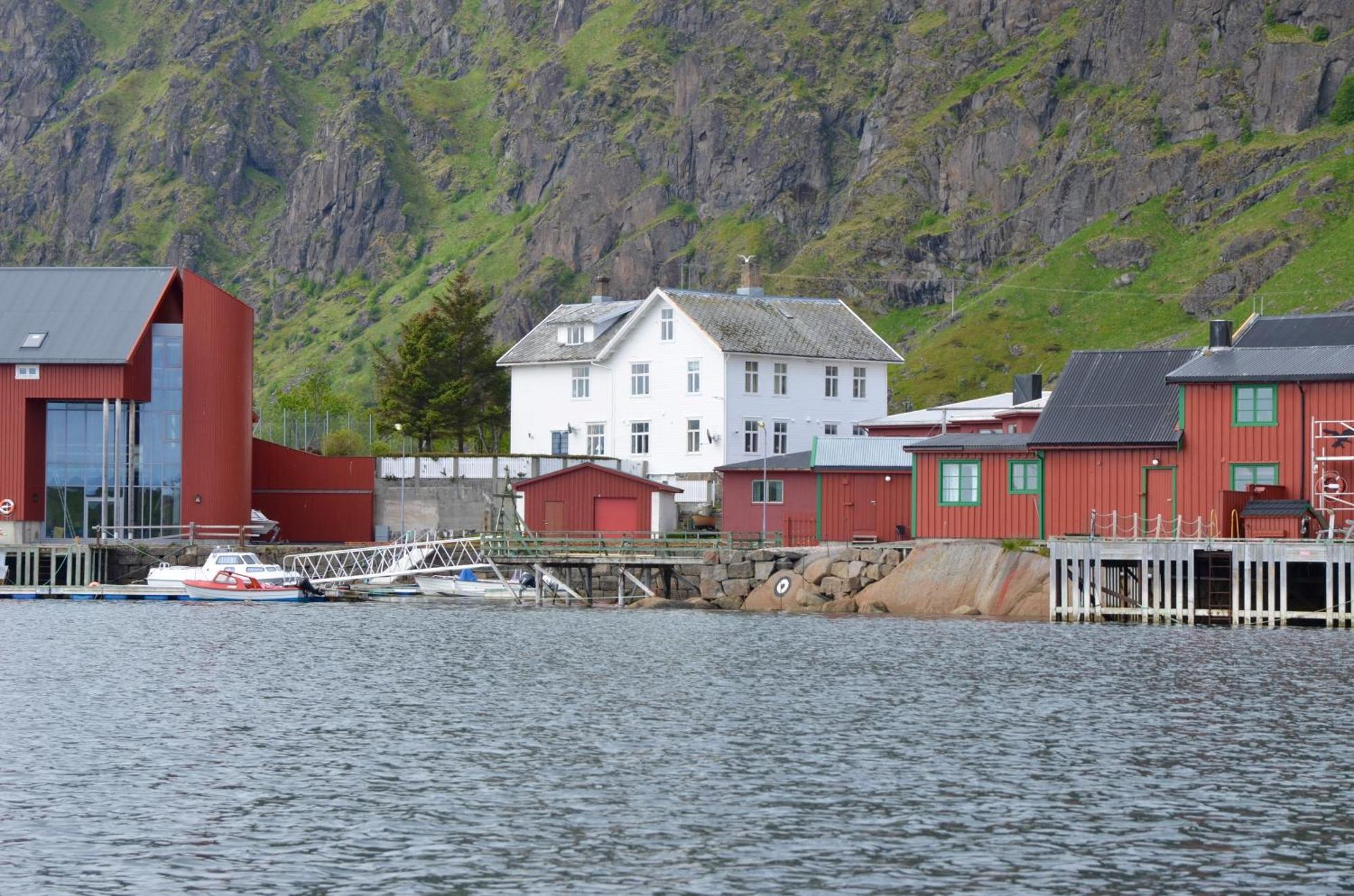 Angelas Fjord Suite Stamsund Exterior photo